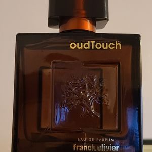 Franck Olivier Oud Touch (99% similar to Dior Oud Ispahan)